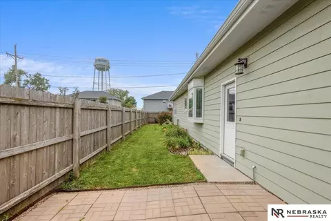 Exterior - 402 7th St, Waterloo, NE 68069 photo 2 of 9
