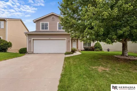 6609 N 149th St, Omaha, NE 68116