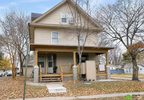3201 Starr St, Lincoln, NE 68503