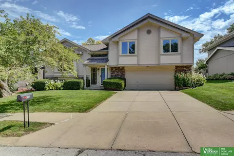 4733 N 109 Cir, Omaha, NE 68164