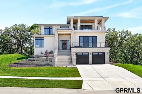 22603 Sanctuary Ridge Dr, Elkhorn, NE 68022