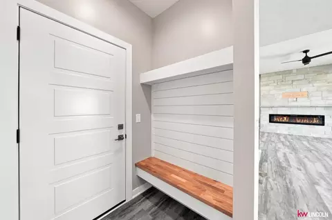 Entry Way - 1814 E 8th St, Hickman, NE 68372 photo 2 of 3