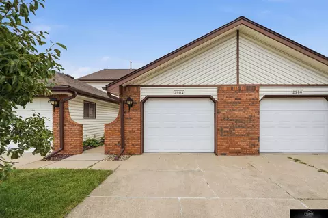 2904 Londonshire Ct, Lincoln, NE 68516