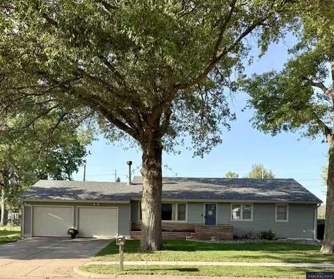 1626 Gaeth Ave, Fremont, NE 68025