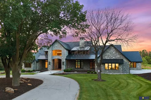 11700 Van Dorn St, Walton, NE 68461