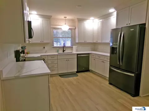 Kitchen - 1718 Sara Rd, Beatrice, NE 68310 photo 2 of 15