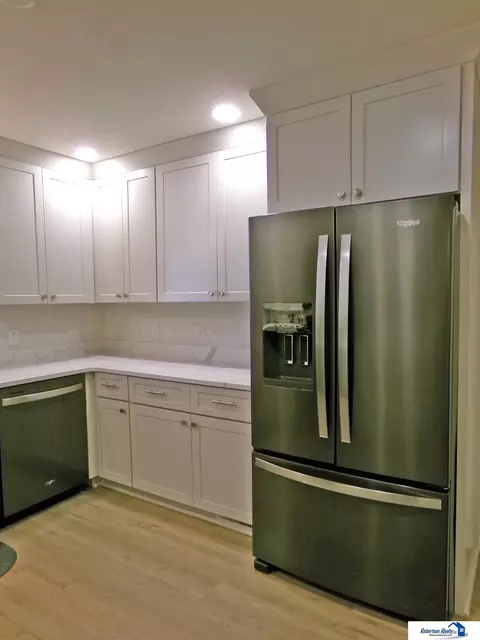 Kitchen - 1718 Sara Rd, Beatrice, NE 68310 photo 8 of 15