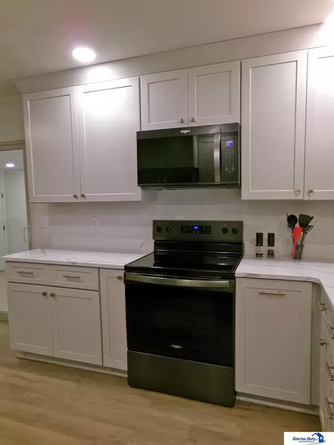 Kitchen - 1718 Sara Rd, Beatrice, NE 68310 photo 9 of 15