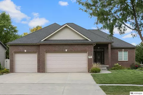 8921 S 29th St, Lincoln, NE 68516