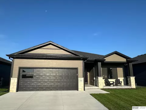 315 N 105th St, Lincoln, NE 68527