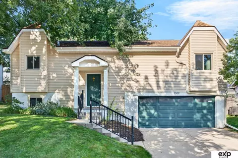 8502 S 143rd St, Omaha, NE 68138