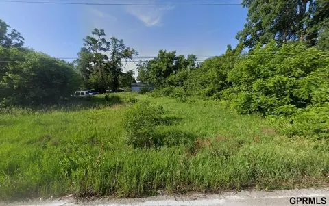 1015 E Fort St, Omaha, NE 68110 photo 2