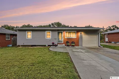 5630 Wilshire Blvd, Lincoln, NE 68505