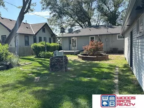 Exterior - 334 E Roberts St, Seward, NE 68434 photo 3 of 4
