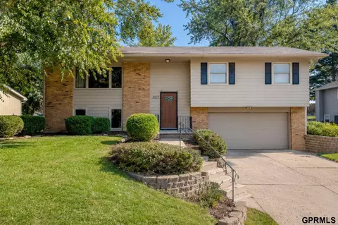 3011 N 200th Ave, Elkhorn, NE 68022