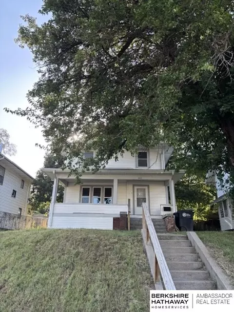 2612 N 45th St, Omaha, NE 68104