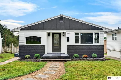 6107 Seward St, Omaha, NE 68104