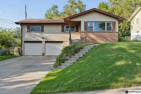 6124 Jaynes St, Omaha, NE 68104