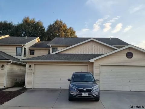619 20th St, Lincoln, NE 68528
