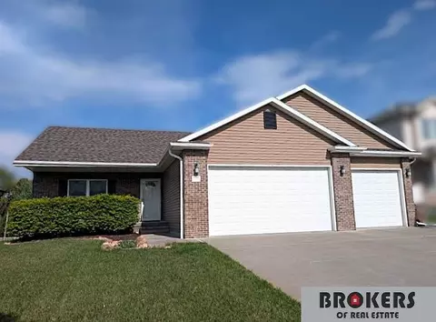 5230 N 13 St, Lincoln, NE 68521