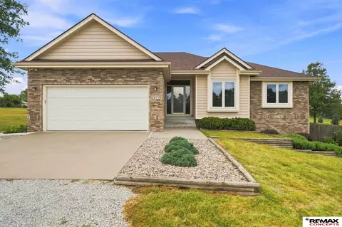 6211 Saddle Creek Trl, Lincoln, NE 68523