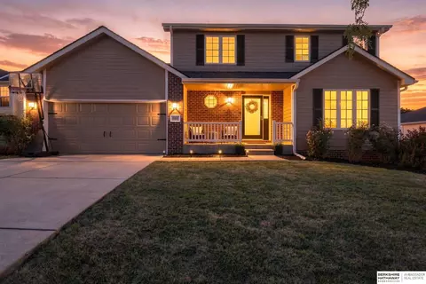 7931 Upton Grey Ln, Lincoln, NE 68516