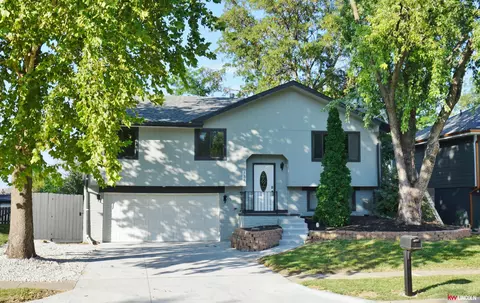 736 W Joel St, Lincoln, NE 68521