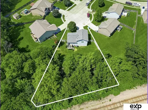 11325 S 212th St, Gretna, NE 68028