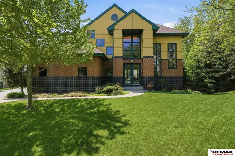 2101 Wilderness Ridge Dr, Lincoln, NE 68512
