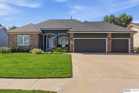 15815 Josephine St, Omaha, NE 68138