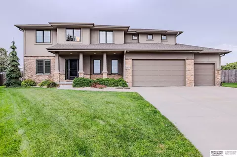 20919 Poppleton Cir, Elkhorn, NE 68022