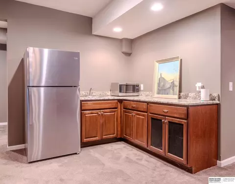 Kitchen - 20919 Poppleton Cir, Elkhorn, NE 68022 photo 5 of 5
