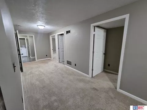 Entry Way - 206 Cedar St, Beatrice, NE 68310 photo 1 of 1