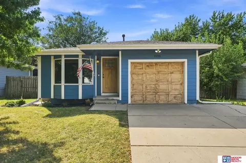 1555 SW 32nd St, Lincoln, NE 68522