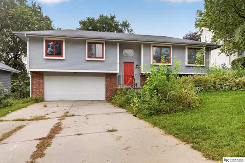 9701 S 22nd Ave, Bellevue, NE 68123