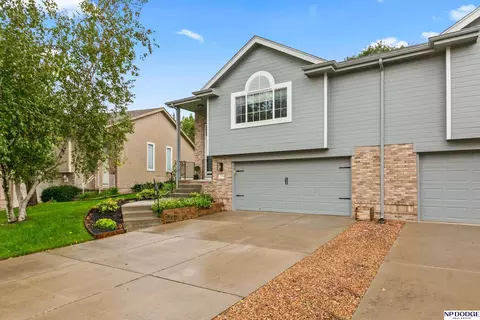 7408 S 174th St, Omaha, NE 68136