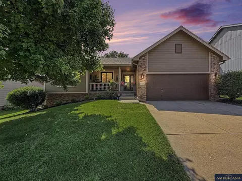 17203 K St, Omaha, NE 68135