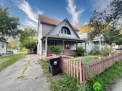2932 Q St, Lincoln, NE 68503