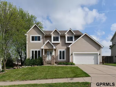 16130 Parker St, Omaha, NE 68118