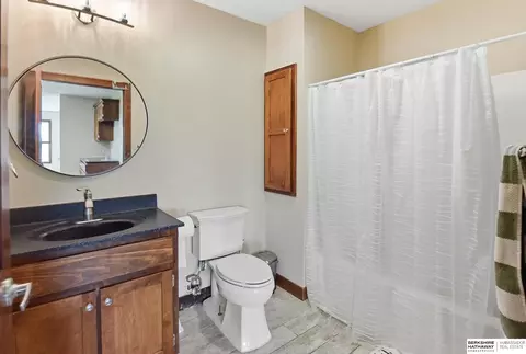 Bath - 128 E Sloup Dr, Wahoo, NE 68066 photo 5 of 5