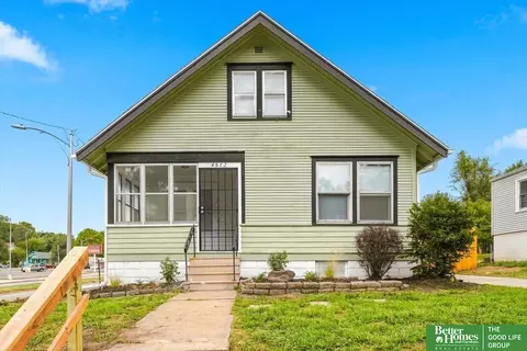 4562 Charles St, Omaha, NE 68132