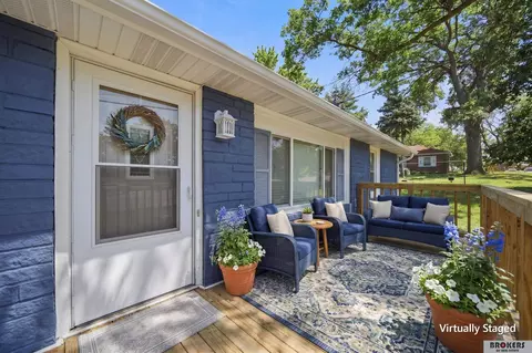 4710 Sumner St, Lincoln, NE 68506