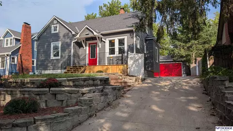 872 Elmwood Ave, Lincoln, NE 68510