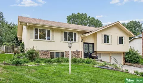 431 S 150 Cir, Omaha, NE 68154