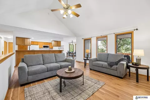 7425 S 29th St, Lincoln, NE 68516