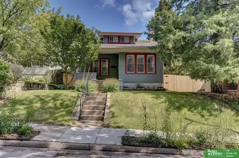 2829 S 33rd St, Omaha, NE 68105