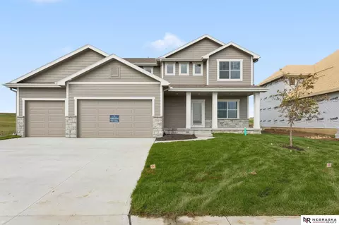 12408 S 89th St, Papillion, NE 68046