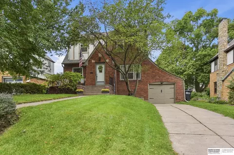 2036 N 53rd St, Omaha, NE 68104
