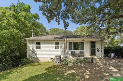 534 Iowa St, Council Bluffs, IA 51503