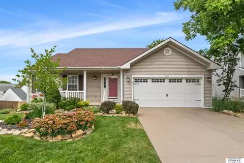 2608 Arrowhead Ln, Bellevue, NE 68123